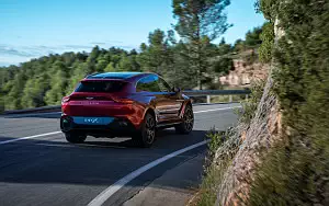   Aston Martin DBX - 2020