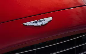   Aston Martin DBX - 2020