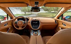  Aston Martin DBX - 2020