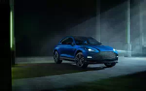   Aston Martin DBX707 - 2022