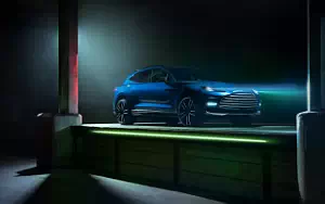   Aston Martin DBX707 - 2022