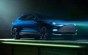   Aston Martin DBX707 - 2022