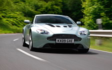   Aston Martin V12 Vantage Hardly Green - 2009