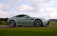   Aston Martin V12 Vantage Hardly Green - 2009