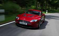   Aston Martin V12 Vantage Magma Red - 2009