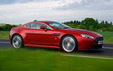   Aston Martin V12 Vantage Magma Red - 2009