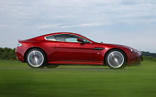   Aston Martin V12 Vantage Magma Red - 2009