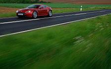   Aston Martin V12 Vantage Magma Red - 2009