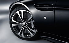   Aston Martin V12 Vantage Carbon Black Edition - 2010
