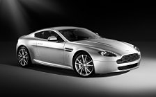   Aston Martin V8 Vantage - 2010