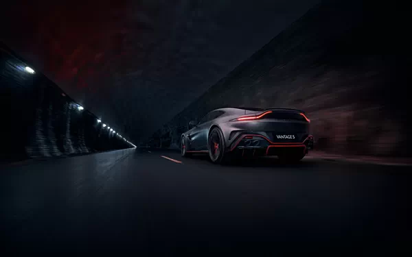 ���� ���������� Aston Martin Vantage S - 2025