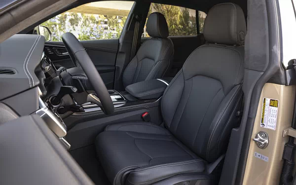 ���� ���������� Audi Q8 55 TFSI quattro S line (Sakhir Gold Metallic) US-spec - 2025