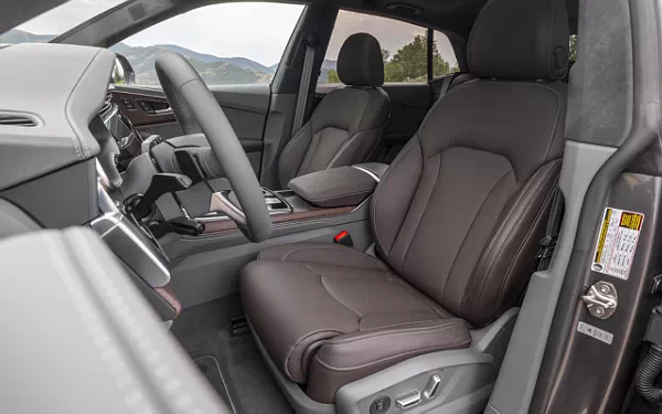 ���� ���������� Audi Q8 55 TFSI quattro (Samurai Grey Metallic) US-spec - 2025