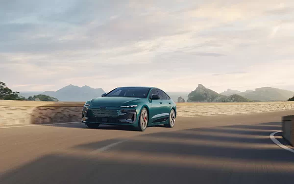 ���� ���������� Audi S6 Sportback e-tron US-spec - 2025