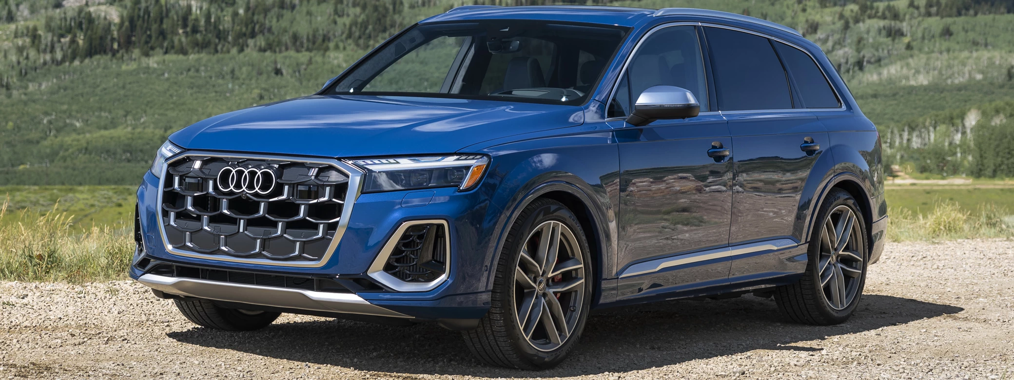 ���� ���������� Audi SQ7 TFSI (Ascari Blue Metallic) US-spec - 2025 - Car wallpapers