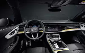   Audi Q8 55 TFSI quattro S line - 2023
