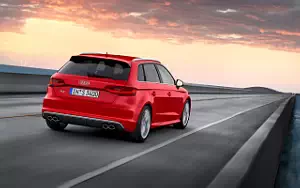   Audi S3 Sportback - 2013