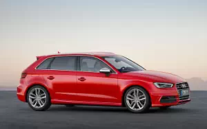   Audi S3 Sportback - 2013