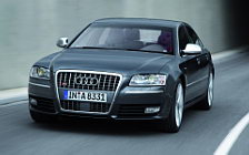   Audi S8 - 2007