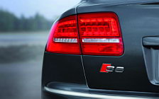   Audi S8 - 2007