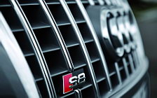   Audi S8 - 2007