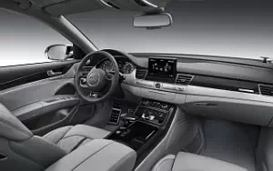   Audi S8 - 2011