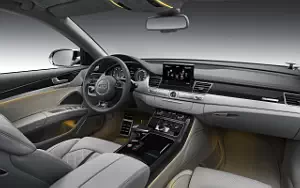   Audi S8 - 2011