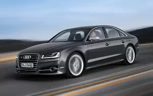   Audi S8 - 2013