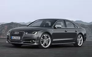   Audi S8 - 2013