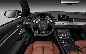   Audi S8 - 2013