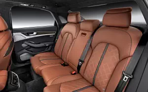   Audi S8 - 2013