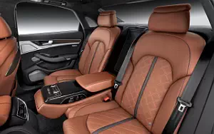   Audi S8 - 2013