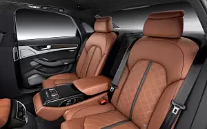   Audi S8 - 2013