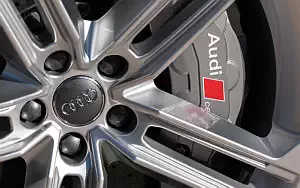   Audi S8 - 2019
