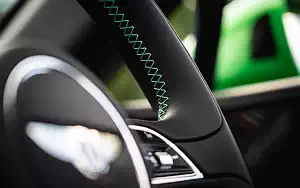   Bentley Continental GT V8 Convertible (Apple Green) UK-spec - 2020