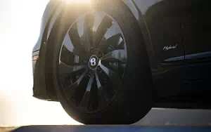   Bentley Flying Spur Hybrid (British Racing Green) US-spec - 2022