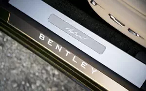  Bentley Flying Spur Hybrid (British Racing Green) US-spec - 2022