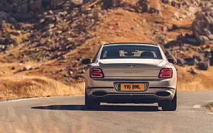  Bentley Flying Spur Blackline (White Sand) - 2019