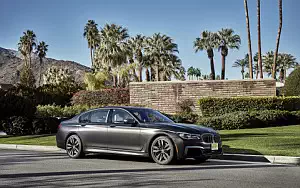   BMW M760i xDrive US-spec - 2017
