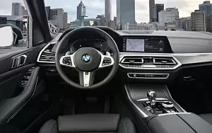   BMW X5 xDrive30d US-spec - 2018