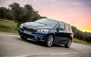   BMW 225i xDrive Active Tourer - 2014