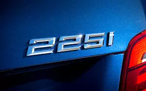   BMW 225i xDrive Active Tourer - 2014