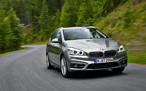   BMW 225i Active Tourer - 2014
