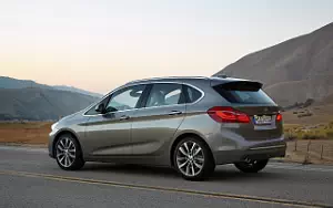   BMW 2 Series Active Tourer - 2014