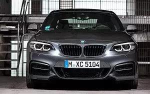   BMW M240i xDrive Coupe - 2017