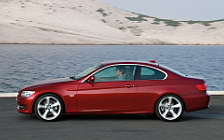   BMW 3-Series Coupe - 2010