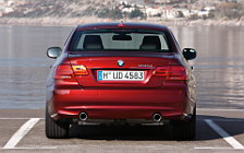   BMW 3-Series Coupe - 2010