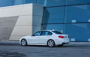  BMW 330e M Sport - 2016