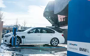   BMW 330e M Sport - 2016
