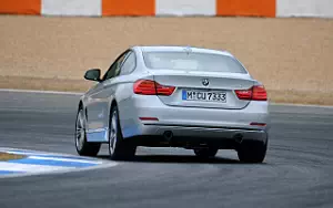   BMW 435i Coupe Sport Line - 2013